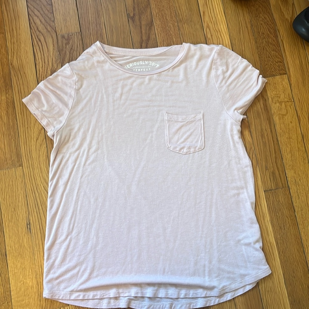 pink t-shirt from aéropostale, size medium